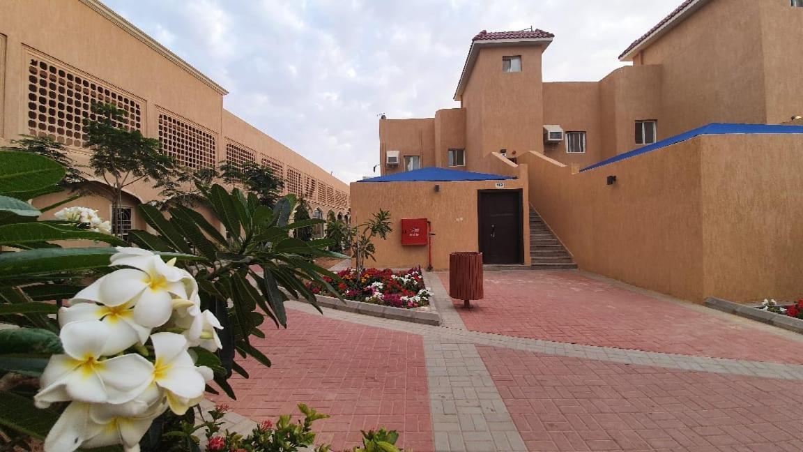 Dolphin Beach Resort Iambo Exterior foto